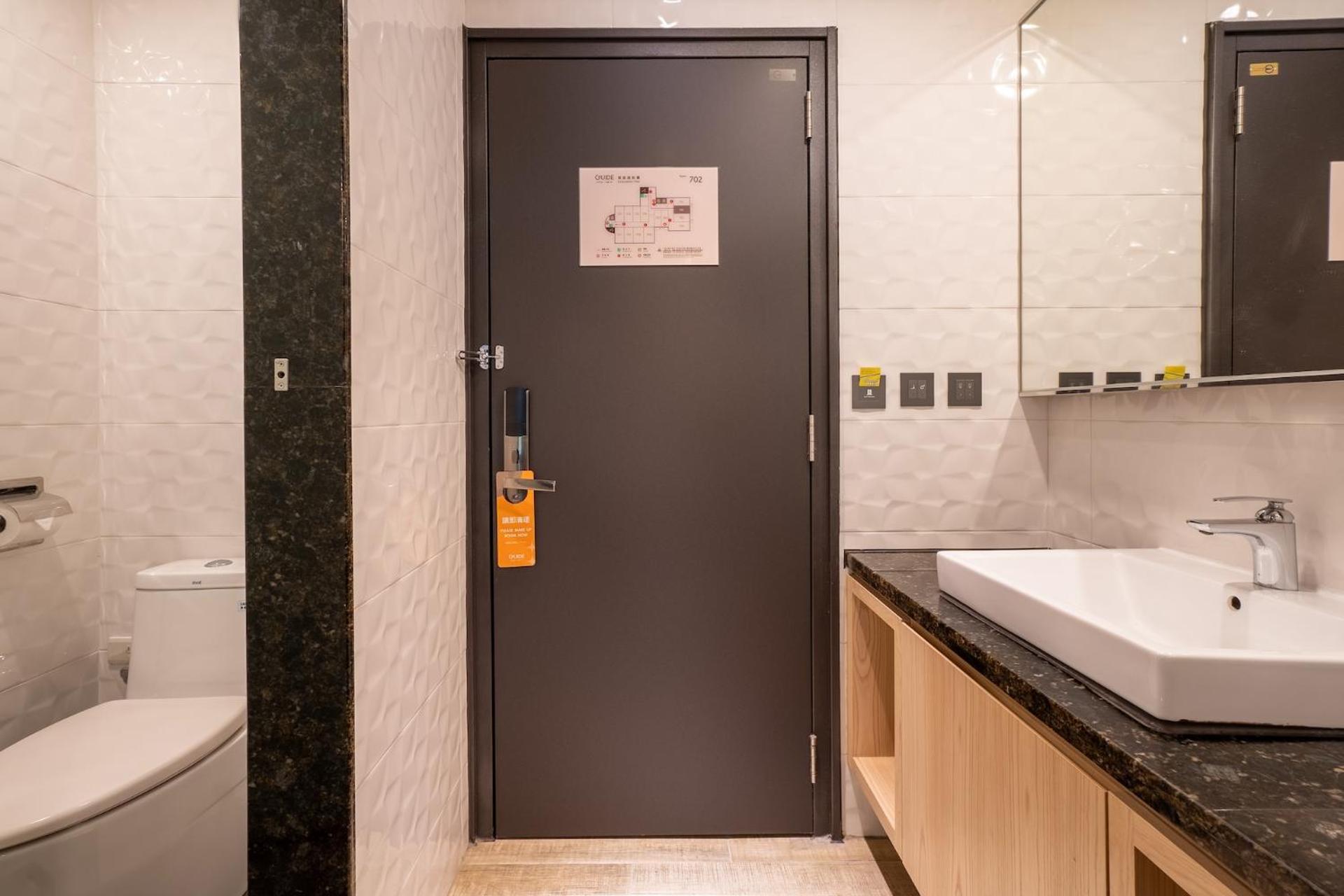 Guide Hotel Taichung Ziyou Eksteriør billede