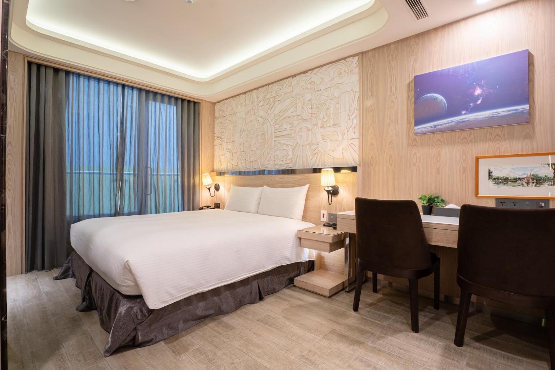 Guide Hotel Taichung Ziyou Eksteriør billede